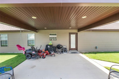 Tiny photo for 1208 Huntress Drive, Sikeston, MO 63801 (MLS # 26045808)