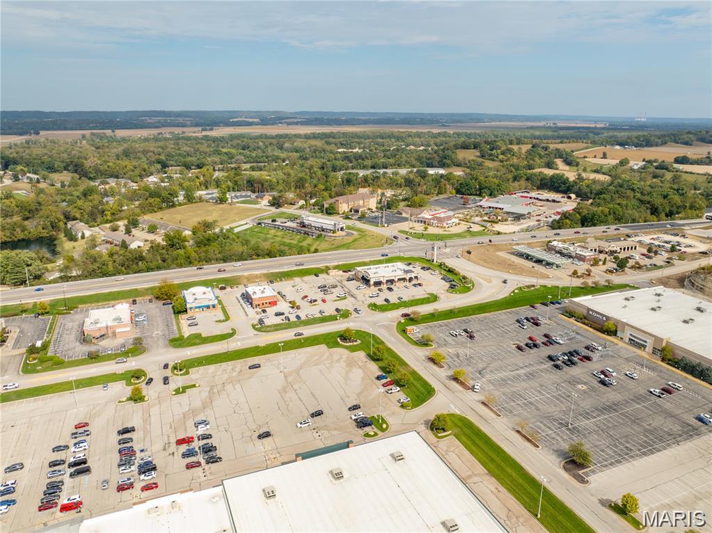 Willows At The Lake - Commercial Sale