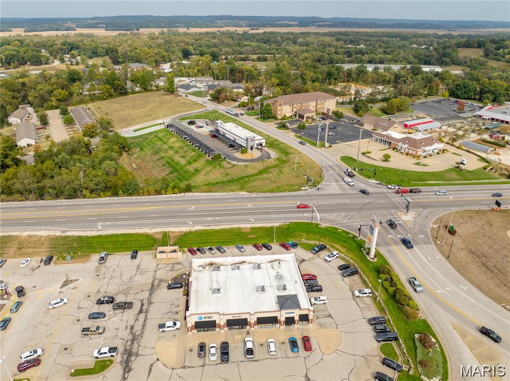 Willows At The Lake - Commercial Sale