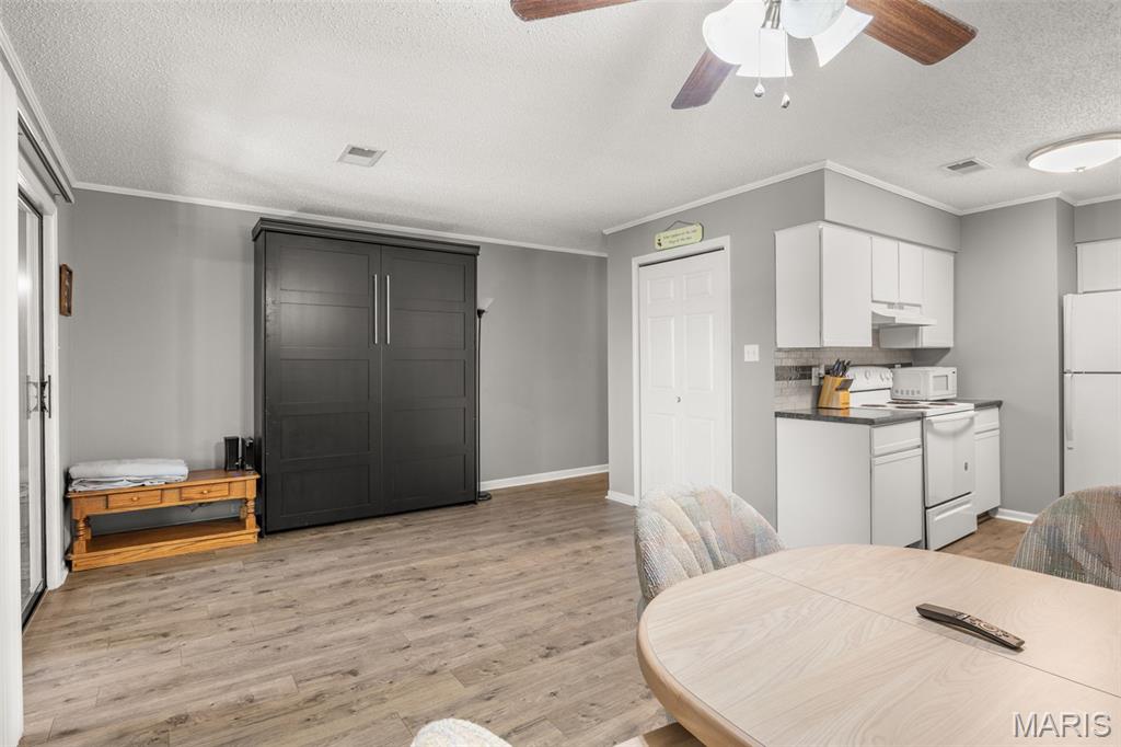 Maywood Condo # 5 - Residential