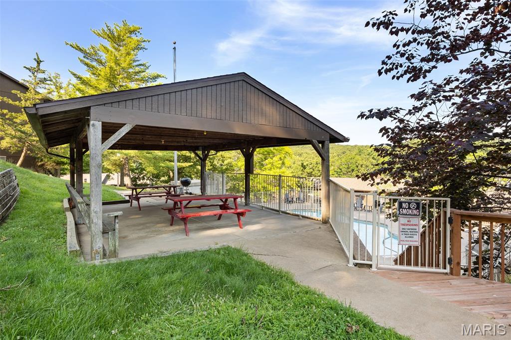 Maywood Condo # 5 - Residential