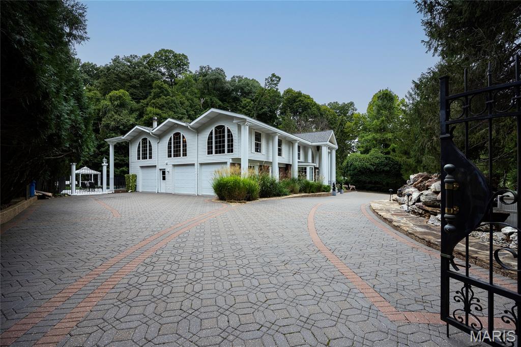 76 River Valley Drive