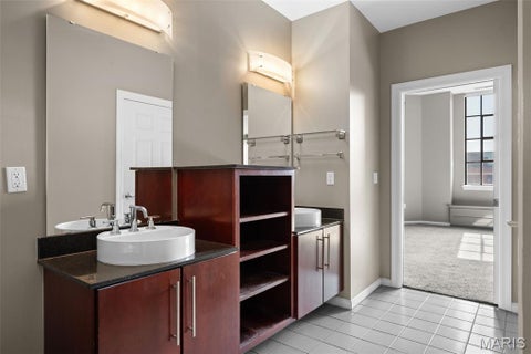 Tiny photo for 400 S 14th Street #906, St Louis, MO 63103 (MLS # 26052156)