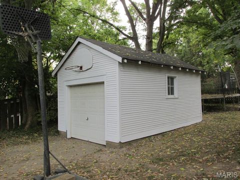 Tiny photo for 400 Marion Avenue, Webster Groves, MO 63119 (MLS # 25070606)