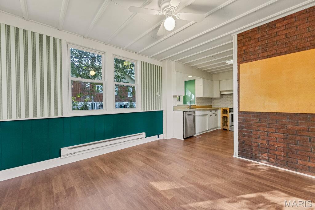 Webster Groves, Missouri 63119, United States, 4 Bedrooms Bedrooms, ,2 BathroomsBathrooms,Residential,Coming Soon,229640