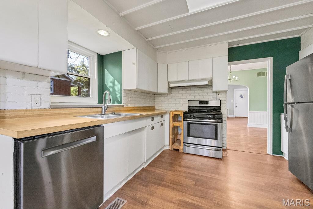 Webster Groves, Missouri 63119, United States, 4 Bedrooms Bedrooms, ,2 BathroomsBathrooms,Residential,Coming Soon,229640