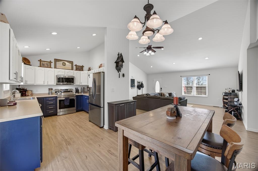 Shalom Mountain - Residential