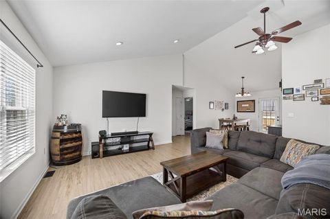 Tiny photo for 20999 Lacombe Road, Waynesville, MO 65583 (MLS # 26018130)