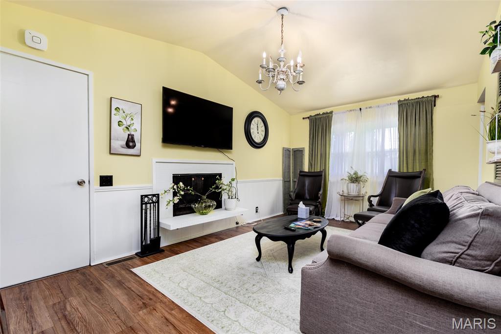 Paddock Hills 16 - Residential