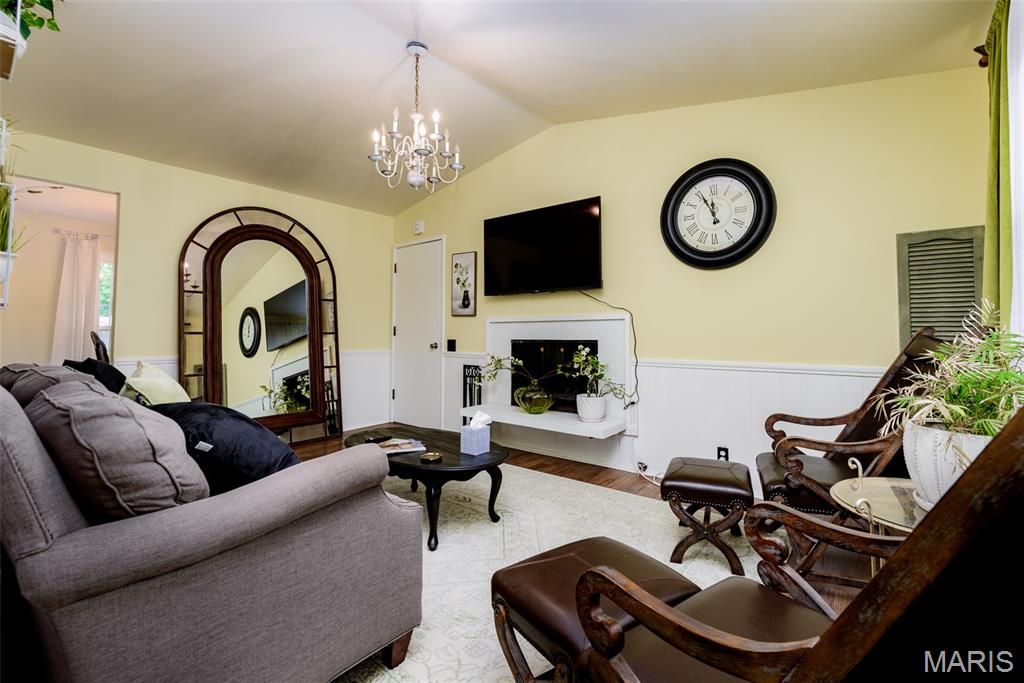 Paddock Hills 16 - Residential