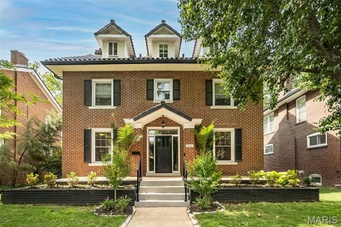 Photo of 6946 Pershing Avenue, University City, MO 63130 (MLS # 26042804)