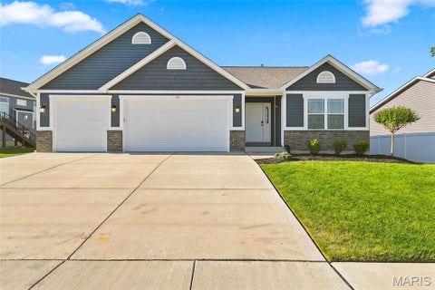 Photo of 130 Pomodora Circle, Wentzville, MO 63385 (MLS # 26056270)