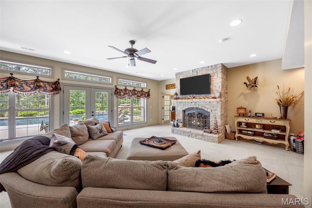 Crown Pointe Farms - Residential