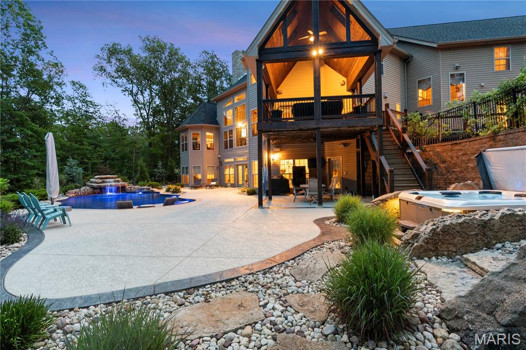 Crown Pointe Farms - Residential