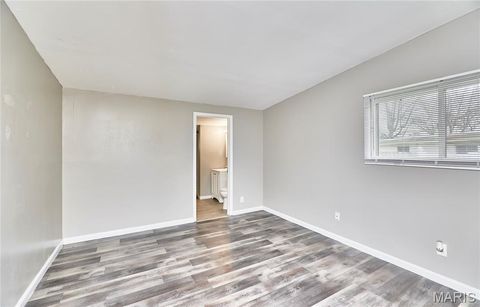 Tiny photo for 475 Countryside Drive, Florissant, MO 63033 (MLS # 26018761)