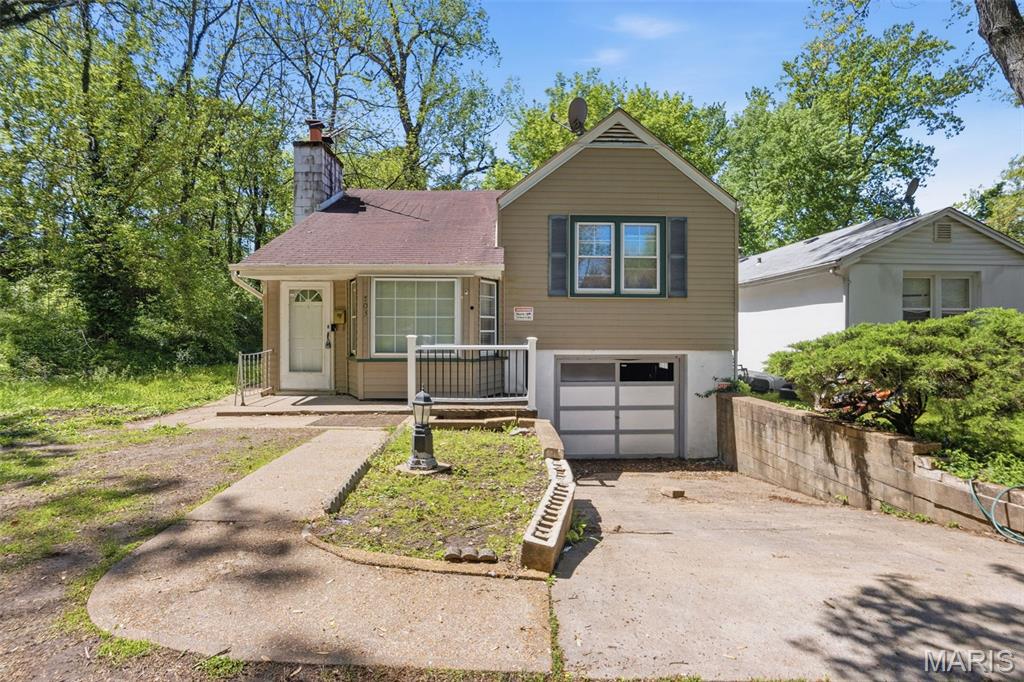 Florissant Road Terrace - Residential