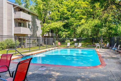 Tiny photo for 1307 Prospect Village Lane #C, Ballwin, MO 63021 (MLS # 25069551)