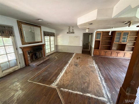 Tiny photo for 1525 Moonlight Drive, Ferguson, MO 63135 (MLS # 26058553)