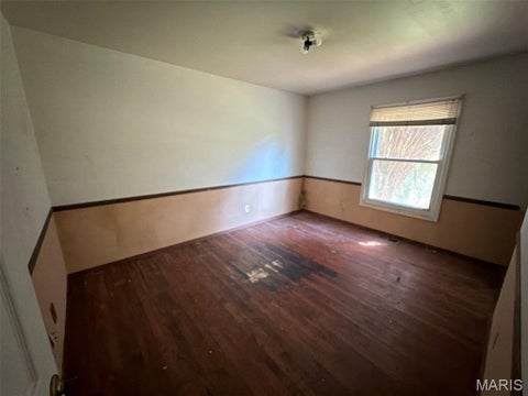Tiny photo for 1525 Moonlight Drive, Ferguson, MO 63135 (MLS # 26058553)