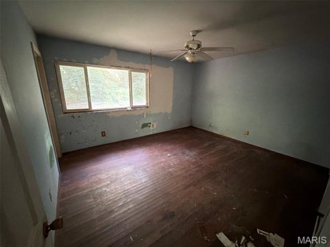 Tiny photo for 1525 Moonlight Drive, Ferguson, MO 63135 (MLS # 26058553)