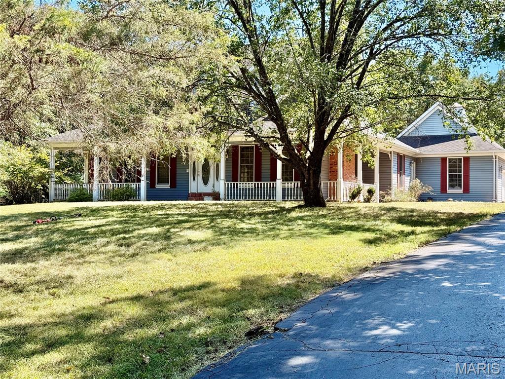 Photo of 2680 Hedgeapple Lane, Bonne Terre, MO 63628 (MLS # 26057008)