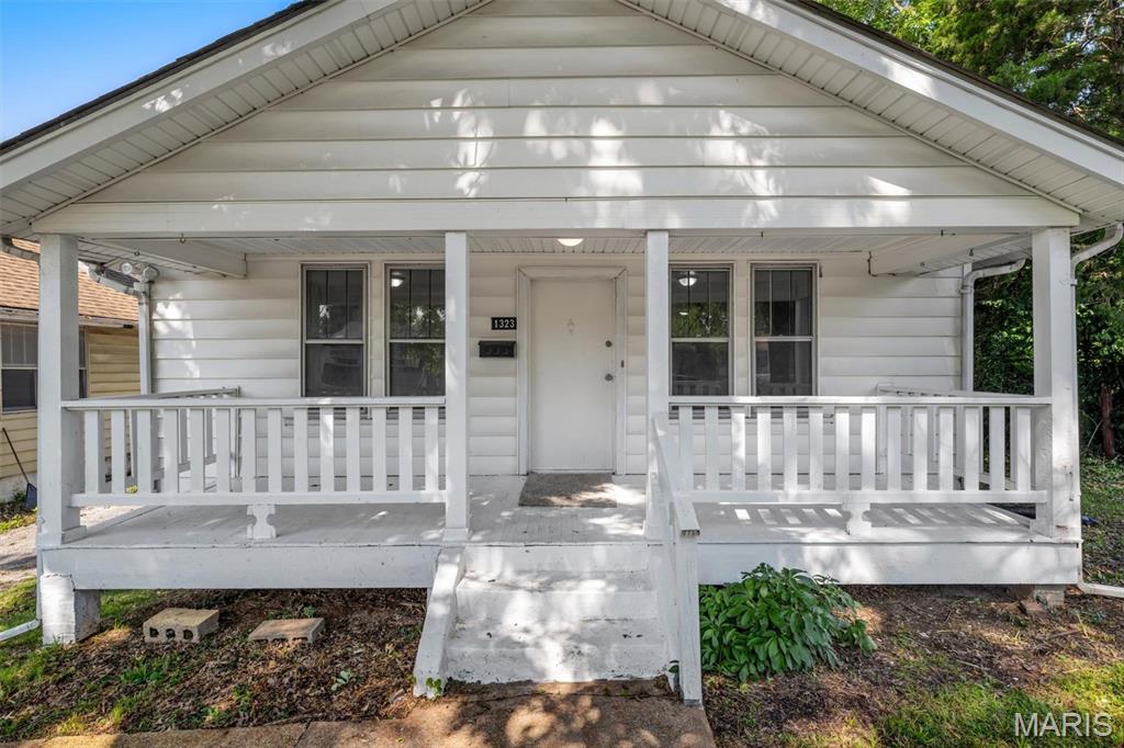 1323 Fairview Avenue