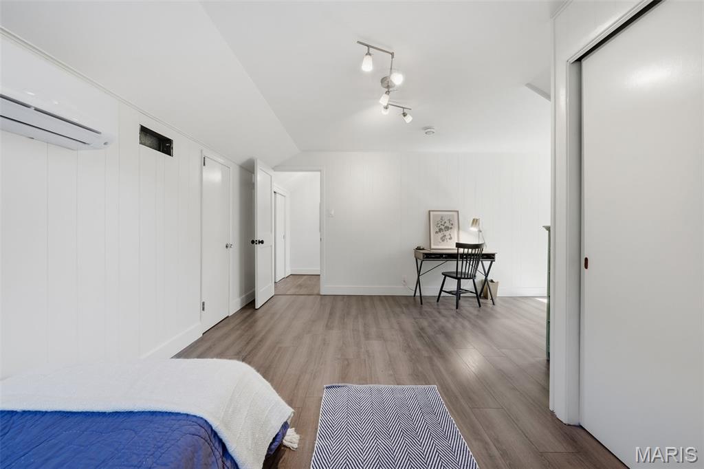 Clif Woods - Residential