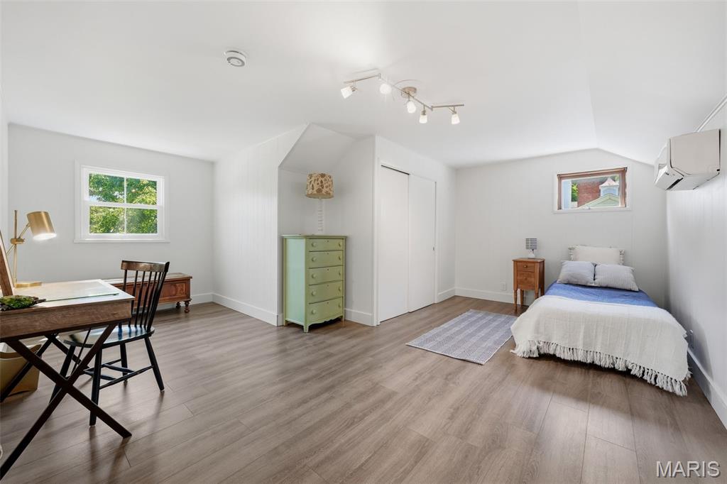 Clif Woods - Residential