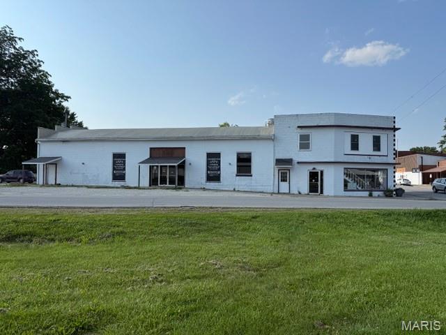 ORIGINAL TOWN/BELLE - Commercial Sale