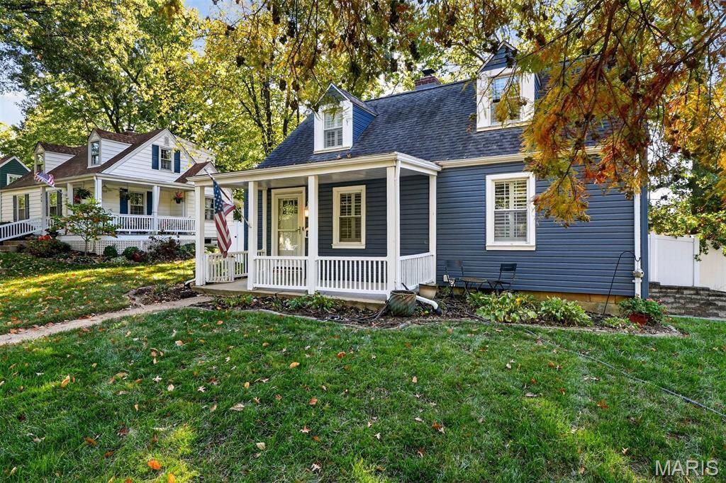 Photo of 446 Way Avenue, Kirkwood, MO 63122 (MLS # 25072079)