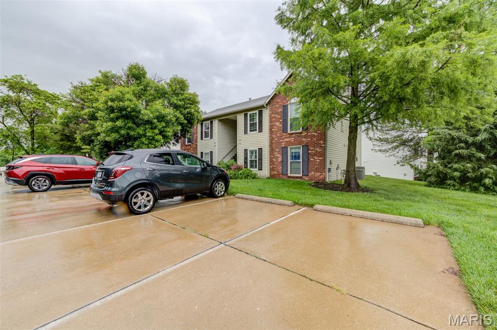 Stone Ridge Estate Condos - Residential
