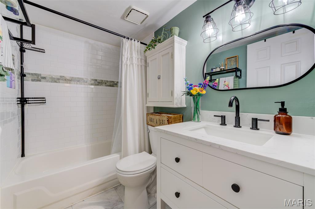 Stone Ridge Estate Condos - Residential