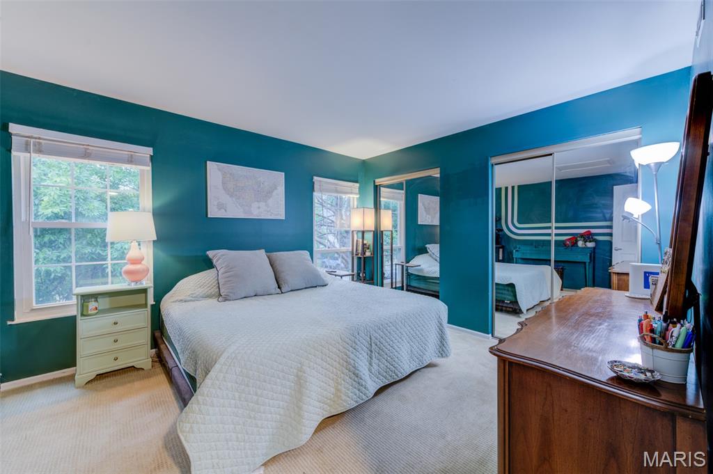Stone Ridge Estate Condos - Residential