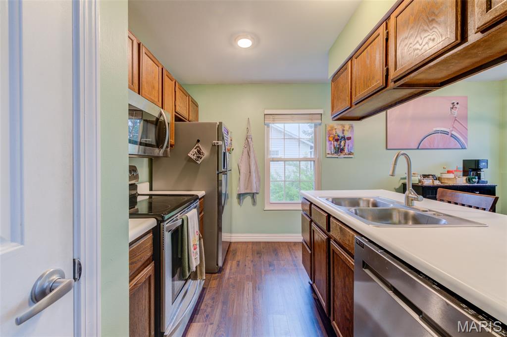 Stone Ridge Estate Condos - Residential