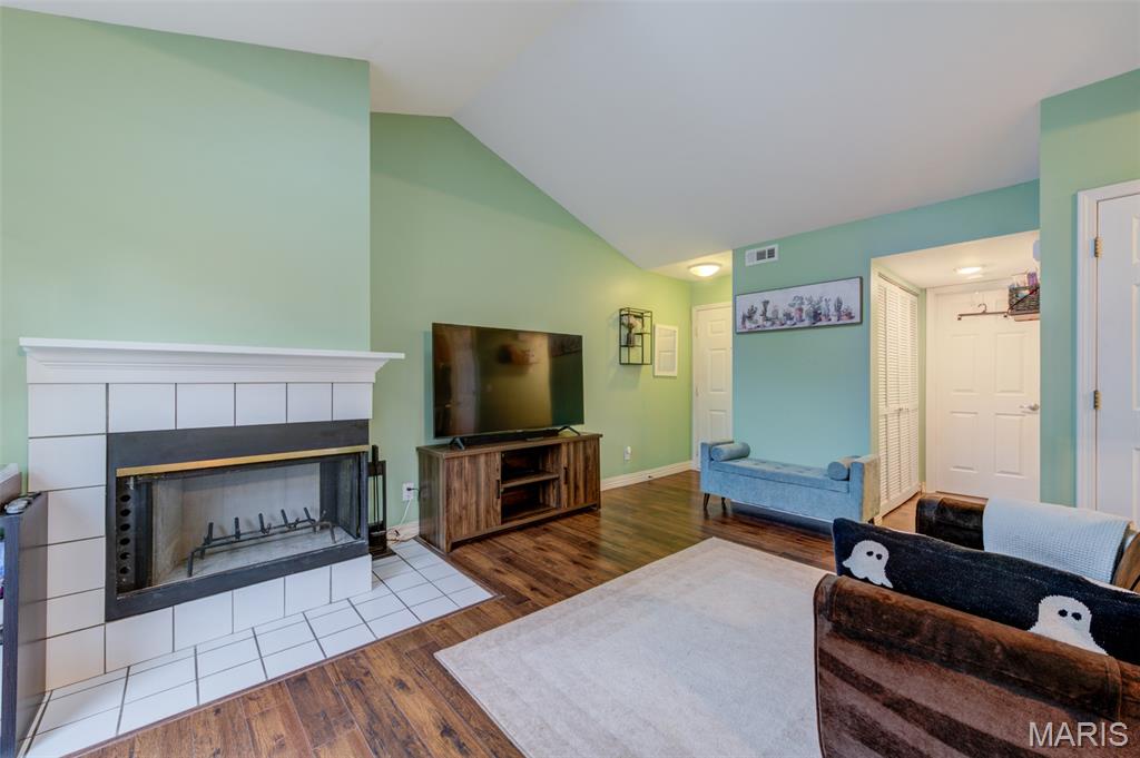 Stone Ridge Estate Condos - Residential