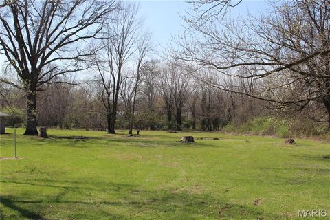 Tiny photo for TBD Caroline Avenue, Bellflower, MO 63333 (MLS # 26019086)