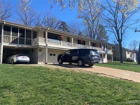 Photo of 529 Normac Drive, Camdenton, MO 65020 (MLS # 26016962)