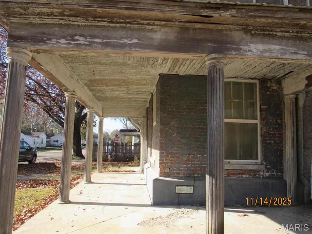 Louisiana, Missouri 63353, United States, 3 Bedrooms Bedrooms, ,2 BathroomsBathrooms,Residential,Active,37291