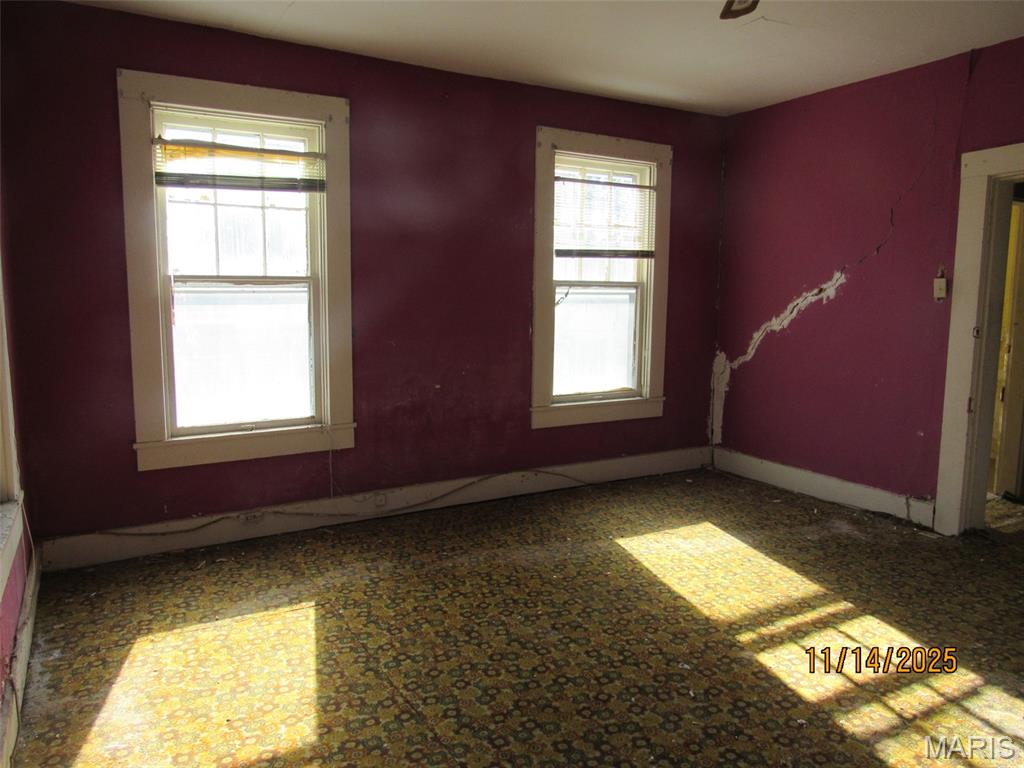 Louisiana, Missouri 63353, United States, 3 Bedrooms Bedrooms, ,2 BathroomsBathrooms,Residential,Active,37291