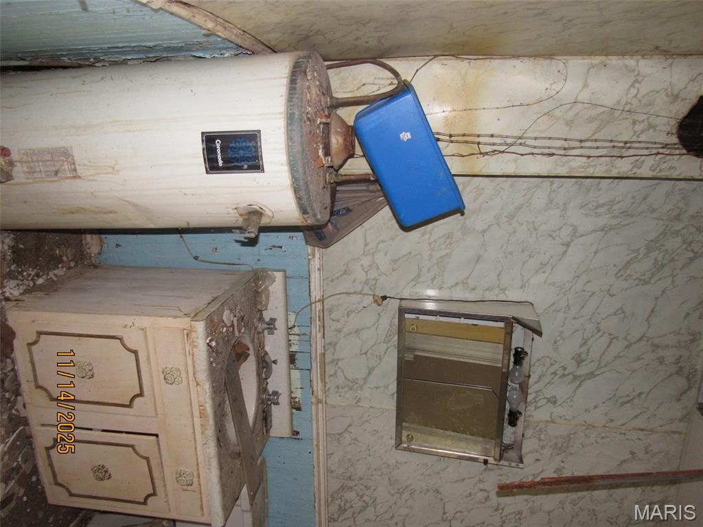 Louisiana, Missouri 63353, United States, 3 Bedrooms Bedrooms, ,2 BathroomsBathrooms,Residential,Active,37291