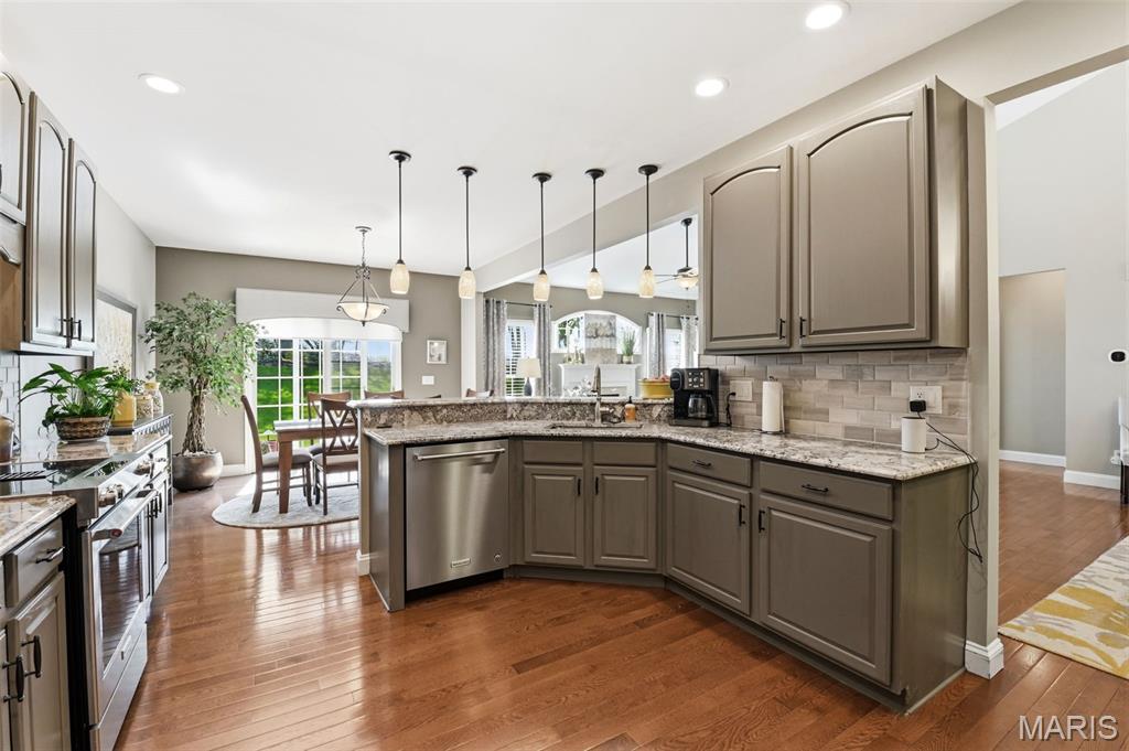 Enclave At Nottinghill The - Residential