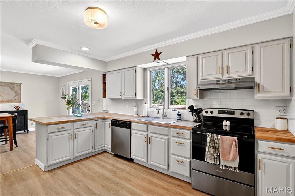 Bethalto, Illinois 62010, United States, 4 Bedrooms Bedrooms, ,3 BathroomsBathrooms,Residential,Active,195527