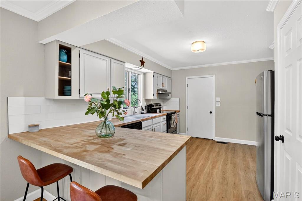 Bethalto, Illinois 62010, United States, 4 Bedrooms Bedrooms, ,3 BathroomsBathrooms,Residential,Active,195527