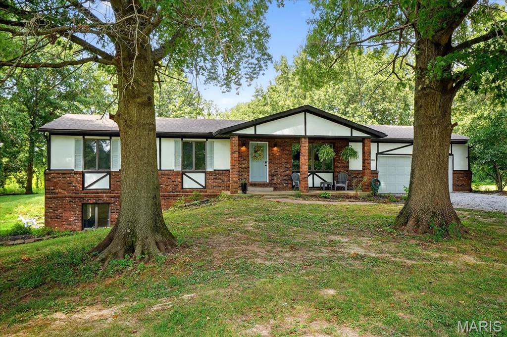 Bethalto, Illinois 62010, United States, 4 Bedrooms Bedrooms, ,3 BathroomsBathrooms,Residential,Active,195527