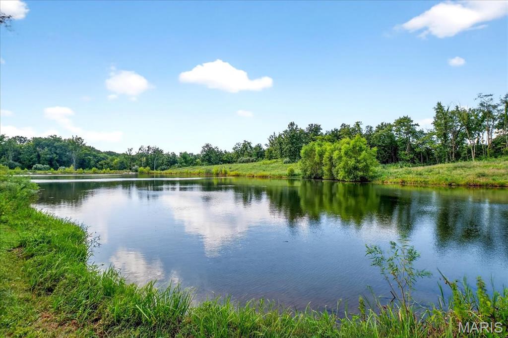 Bethalto, Illinois 62010, United States, 4 Bedrooms Bedrooms, ,3 BathroomsBathrooms,Residential,Active,195527