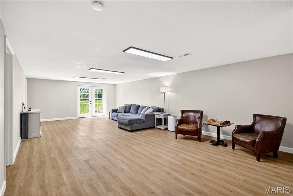 Bethalto, Illinois 62010, United States, 4 Bedrooms Bedrooms, ,3 BathroomsBathrooms,Residential,Active,195527