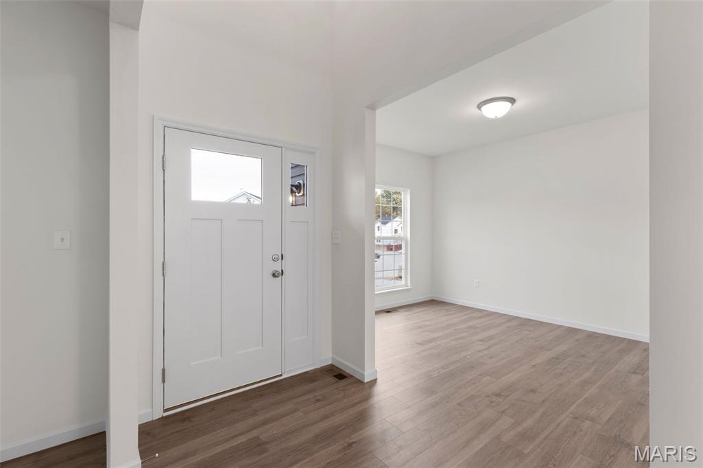 1142 Bloomfield Drive