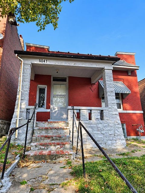 Photo of 5041 Terry Avenue, St Louis, MO 63115 (MLS # 26060020)