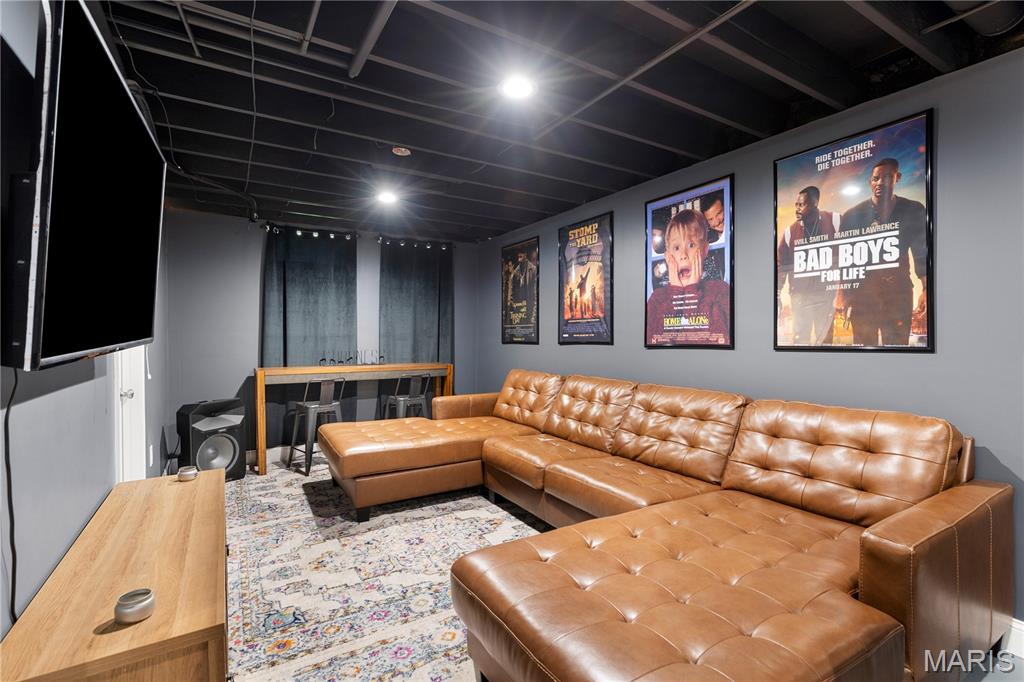 2741 Chapel View Drive