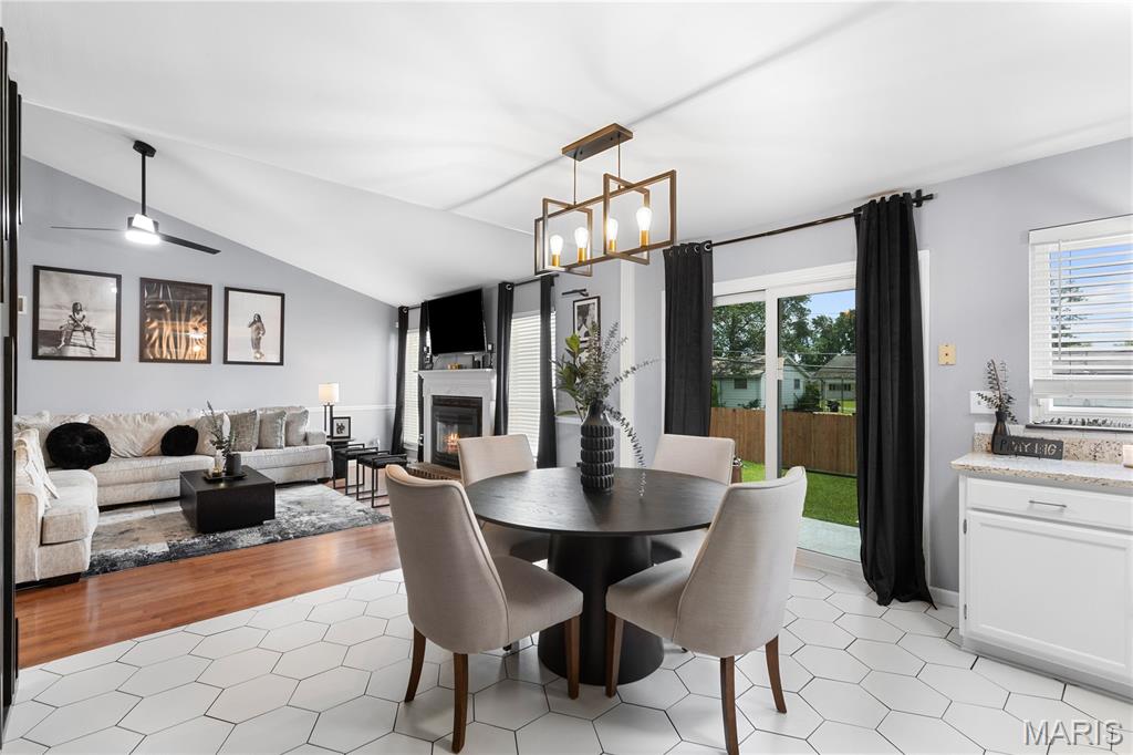 Florissant, Missouri 63031, United States, 3 Bedrooms Bedrooms, ,3 BathroomsBathrooms,Residential,Pending,155983